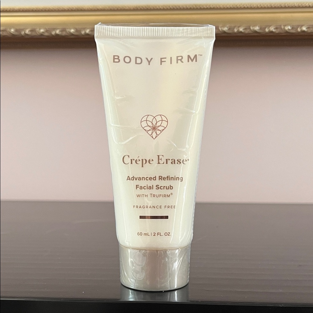 NWT Body Firm Crèpe Erase Advanced Refining Facial Scrub with TruFirm